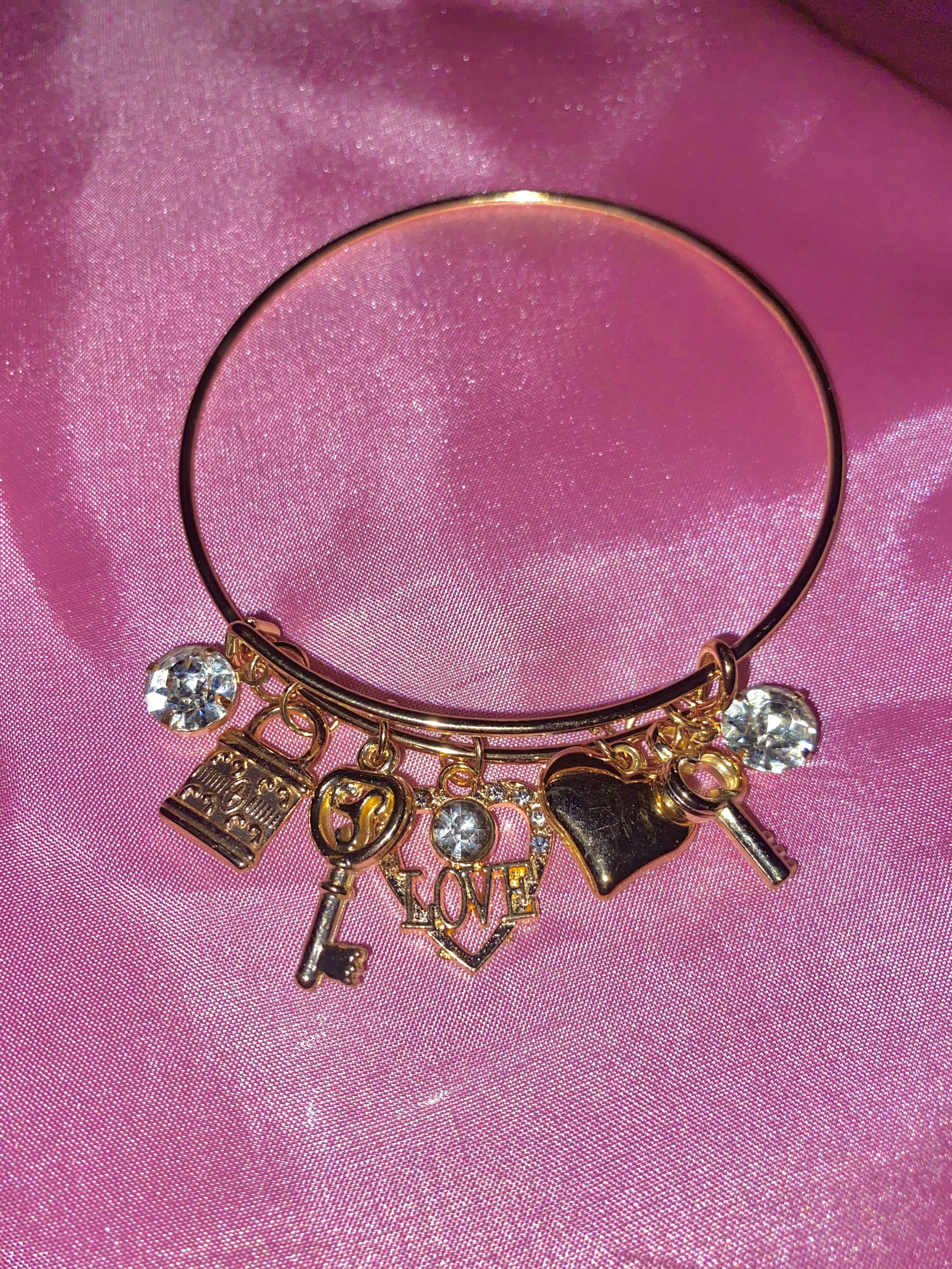 Key bangle – Baddiesupplystore